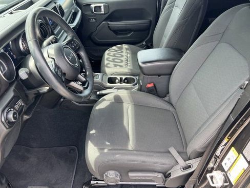 Used 2019 Jeep Wrangler Unlimited Sport S AWD/4WD image 10