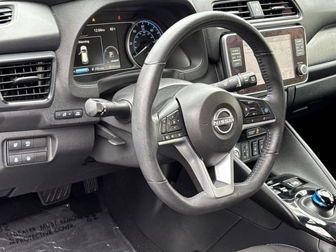 Used 2023 Nissan Leaf SV Plus image 9