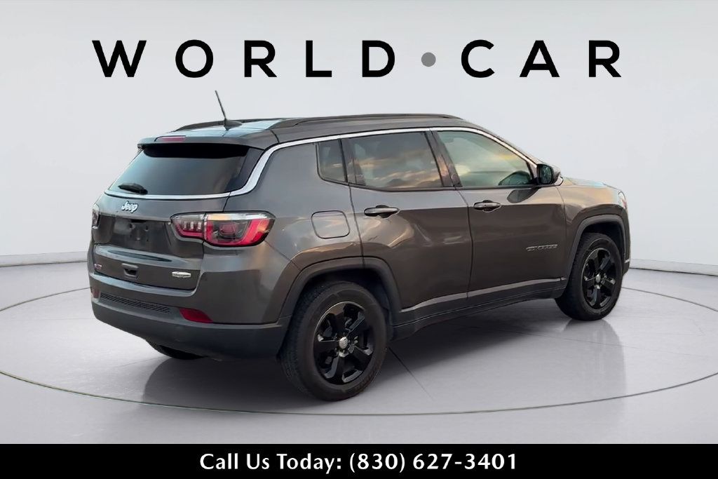 Used 2018 Jeep Compass Latitude w/ Popular Equipment Group FWD image 6