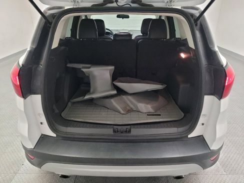 Used 2019 Ford Escape SE FWD image 29