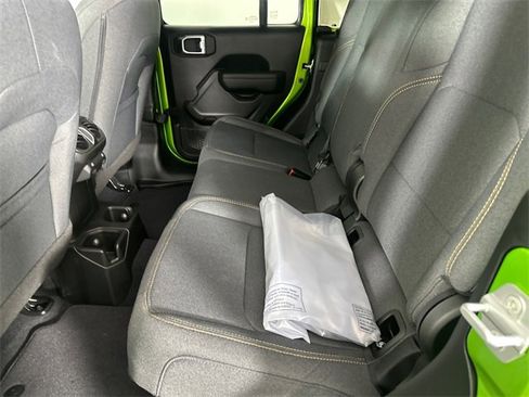 Certified 2025 Jeep Gladiator Sport image 16