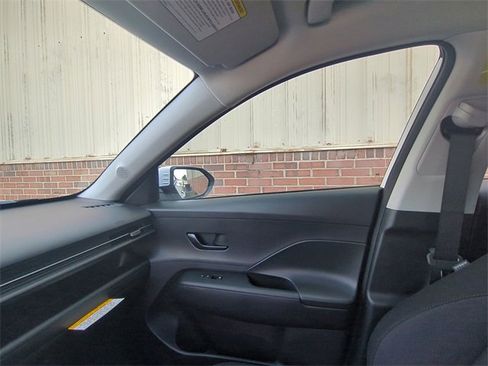 New 2026 Hyundai Kona SE image 12