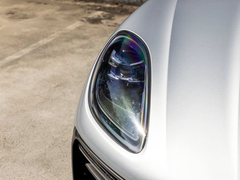 Certified 2026 Porsche Macan AWD/4WD image 14