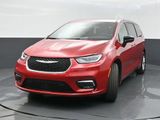 New 2026 Chrysler Pacifica Select image 3