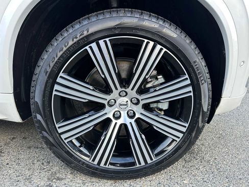 Used 2025 Volvo XC90 T8 Plus w/ Protection Package Premier image 9