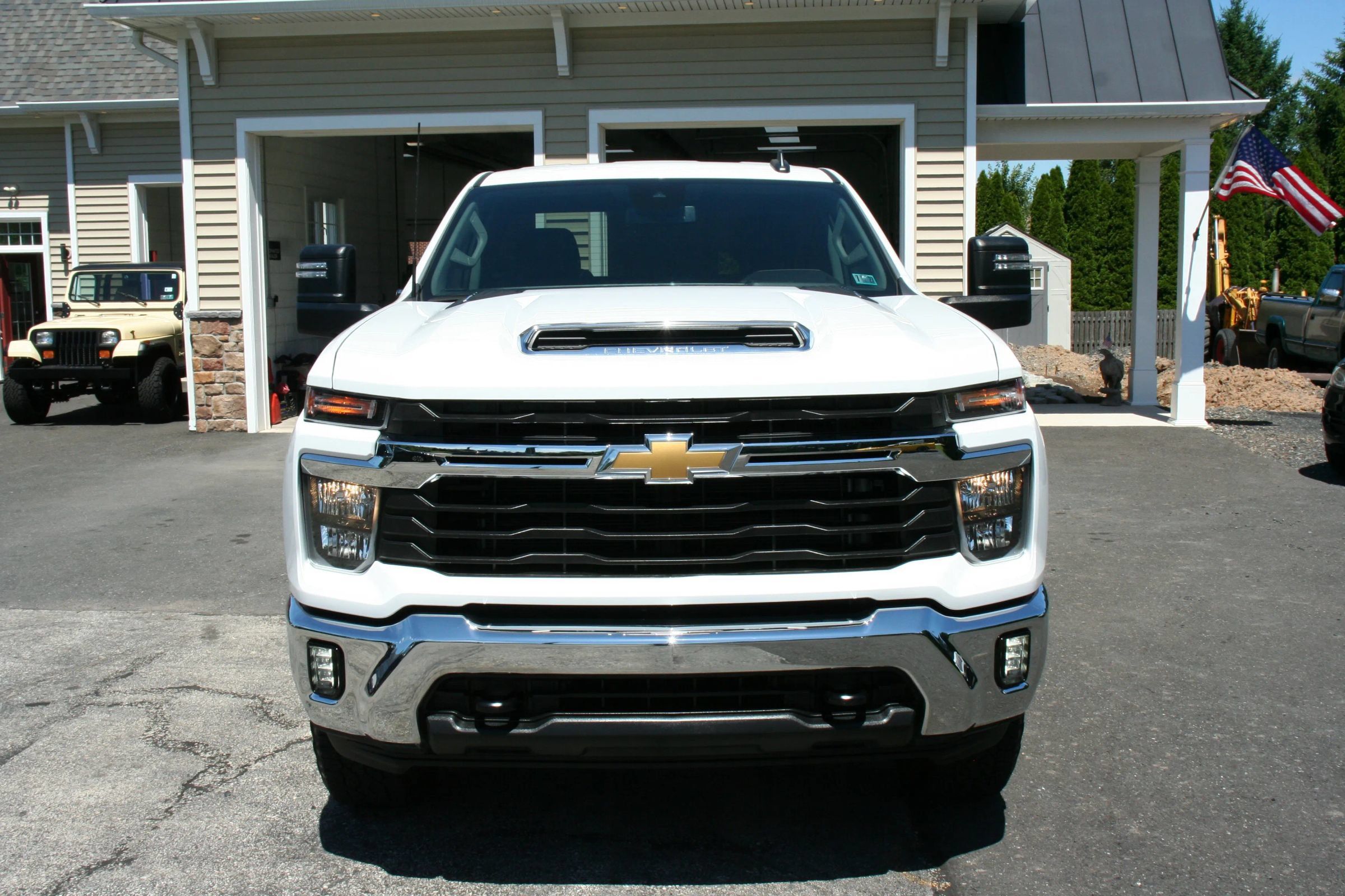 Used 2024 Chevrolet Silverado 2500 LT w/ Convenience Package AWD/4WD image 34