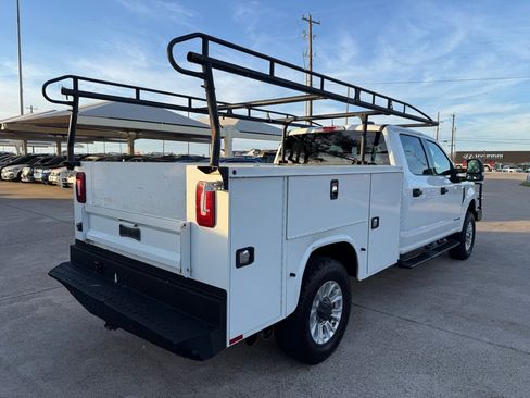 Used 2022 Ford F250 XLT w/ XLT Value Package AWD/4WD image 7