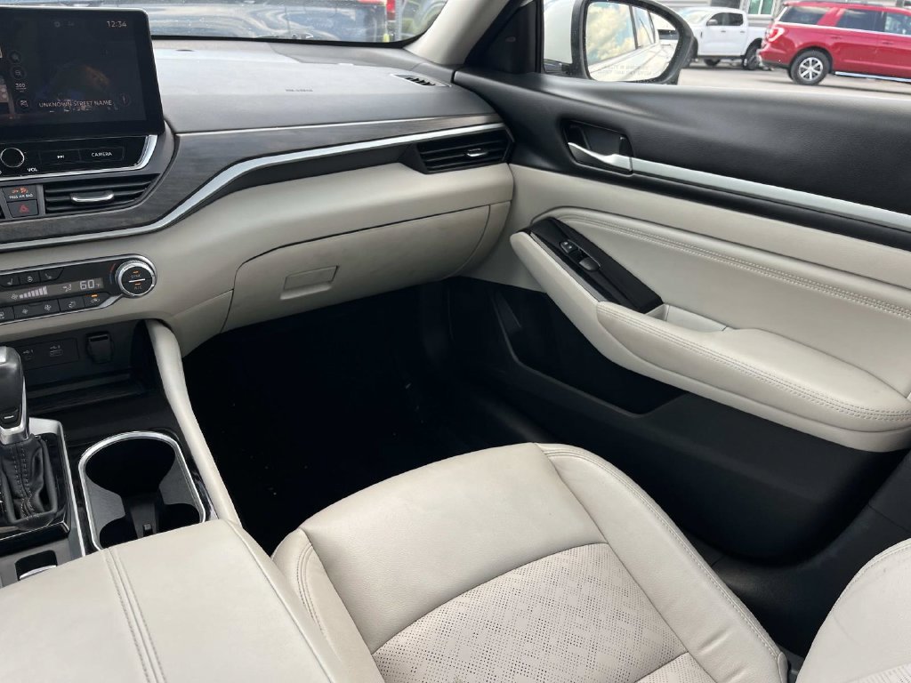 Used 2023 Nissan Altima 2.5 SL AWD/4WD image 17