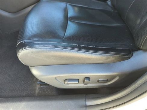 Certified 2018 Nissan Rogue SL w/ Premium Package image 29