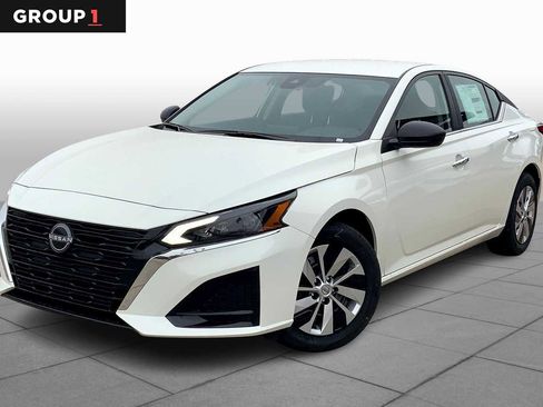 New 2025 Nissan Altima 2.5 S image 1