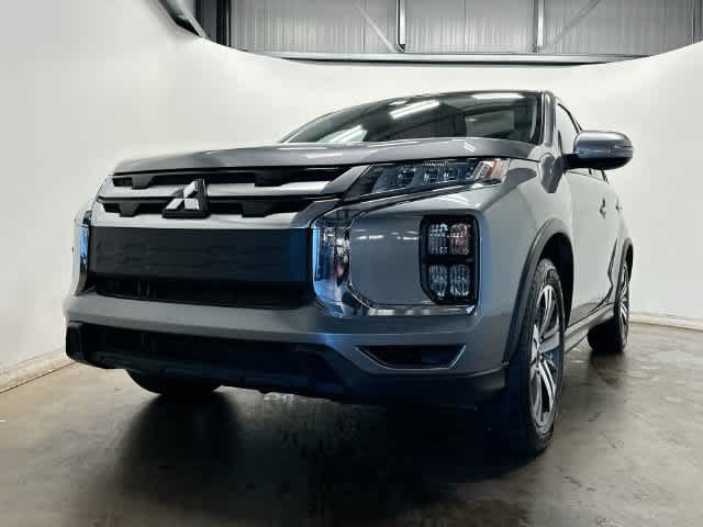 Used 2024 Mitsubishi Outlander Sport SE AWD/4WD image 28