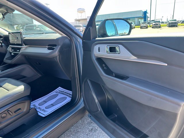 Used 2026 Ford Explorer Active w/ Active Comfort Package RWD image 12