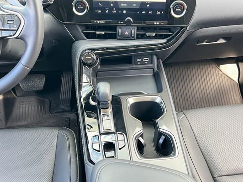 Used 2024 Lexus NX 350 AWD image 12