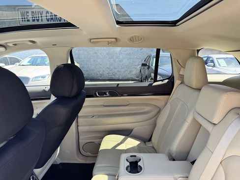 Used 2017 Lincoln MKT AWD w/ Technology Package image 34