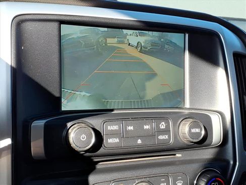 Used 2015 GMC Sierra 1500 SLT w/ SLT Crew Cab Value Package image 17