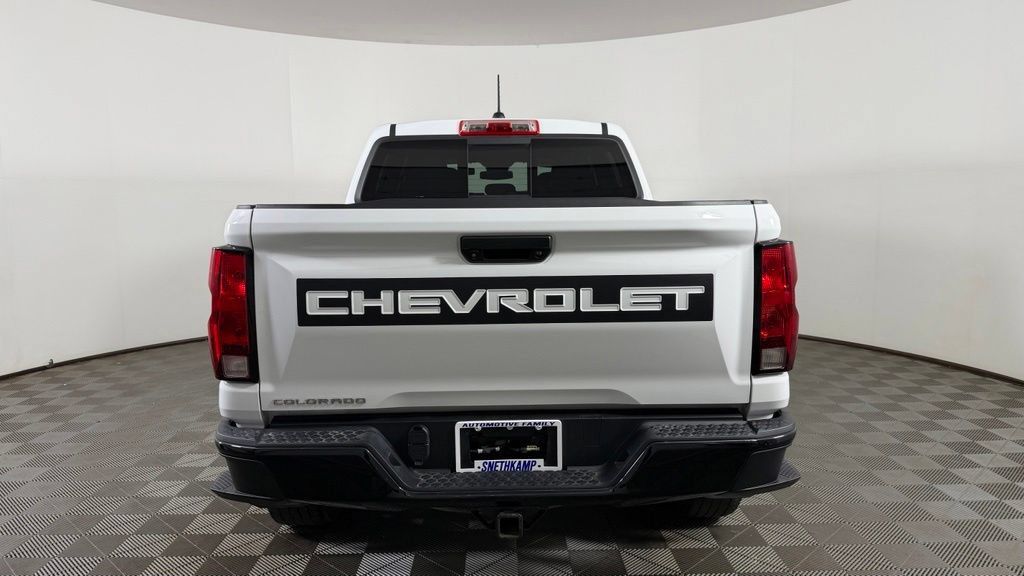 Used 2023 Chevrolet Colorado Trail Boss w/ Advanced Trailering Package AWD/4WD image 7