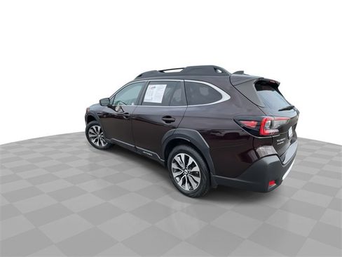 Used 2023 Subaru Outback Limited image 6