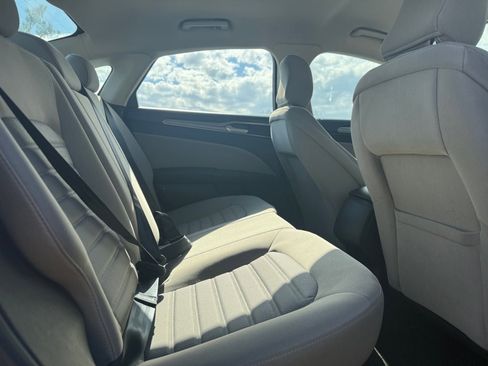 Used 2020 Ford Fusion S image 16