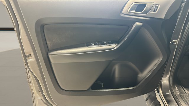 Used 2019 Ford Ranger XLT w/ Equipment Group 302A Luxury AWD/4WD image 8