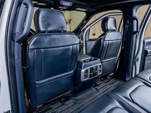 Used 2022 Ford F250 Platinum w/ FX4 Off-Road Package AWD/4WD image 34
