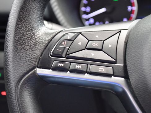 Used 2024 Nissan Sentra SV FWD image 21