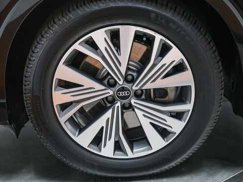 Certified 2023 Audi Q4 e-tron Premium w/ Convenience Package RWD image 10