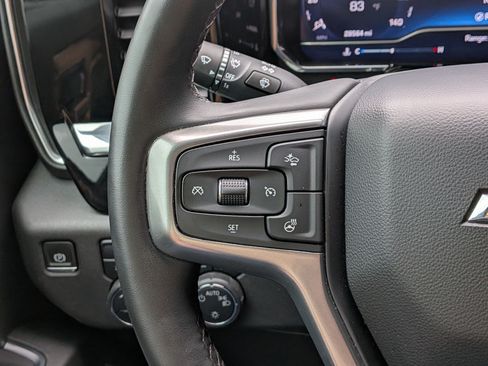 Used 2023 Chevrolet Silverado 1500 LT AWD/4WD image 18