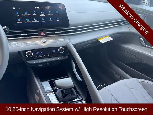 Used 2023 Hyundai Elantra SEL w/ Convenience Package FWD image 15
