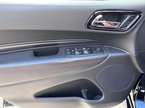 Used 2024 Dodge Durango GT image 9