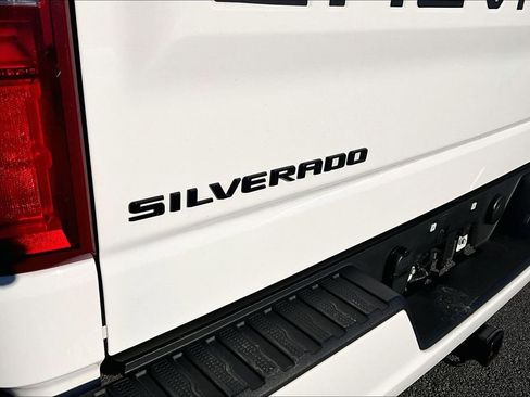 Used 2024 Chevrolet Silverado 1500 RST w/ Convenience Package II image 21