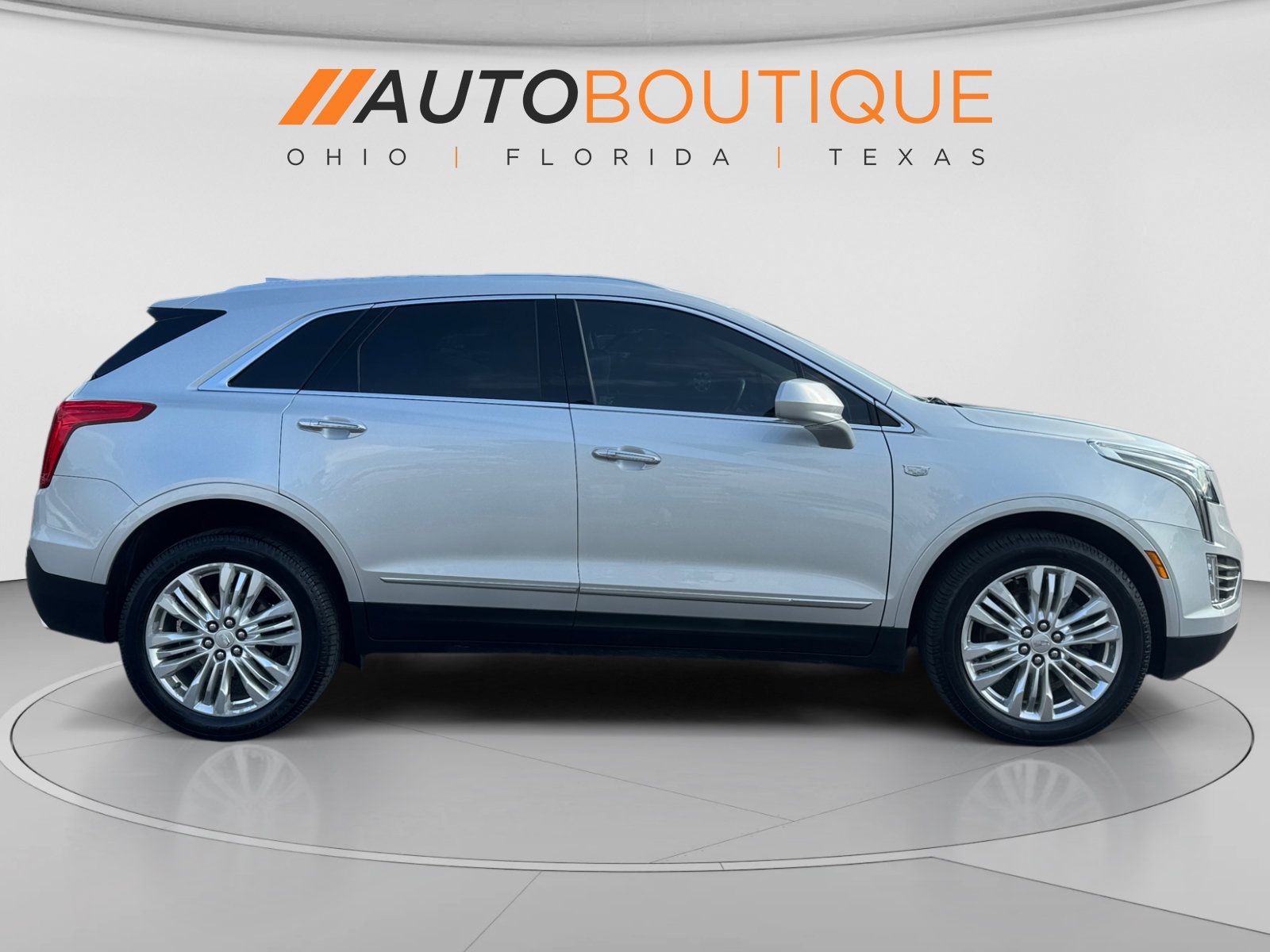 Used 2019 Cadillac XT5 Premium Luxury FWD image 6