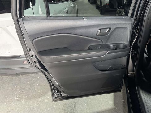 Used 2023 Honda Passport TrailSport image 11