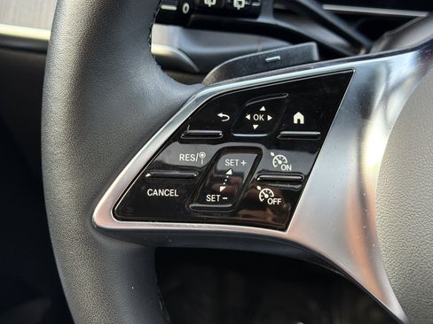 Certified 2025 Mercedes-Benz GLC 300 4MATIC image 28