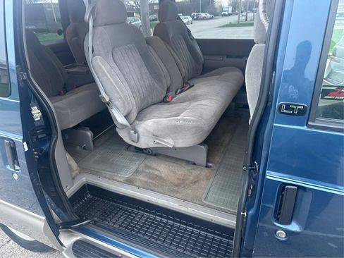 Used 2005 Chevrolet Astro Passenger AWD w/ LT Preferred Equipment Group image 11