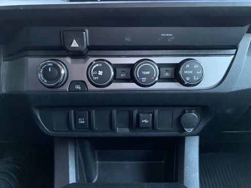 Used 2022 Toyota Tacoma SR image 25