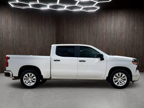 Used 2023 Chevrolet Silverado 1500 Custom RWD image 8