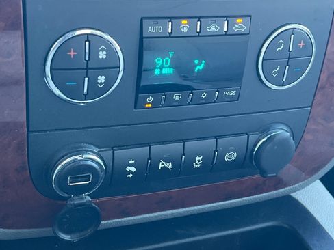 Used 2012 Chevrolet Silverado 3500 LTZ w/ LTZ Plus Package image 21