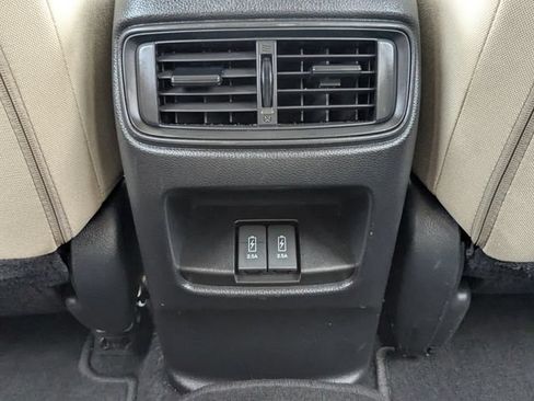 Used 2018 Honda CR-V EX image 16