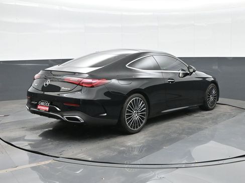 Used 2024 Mercedes-Benz CLE 300 4MATIC Coupe image 7