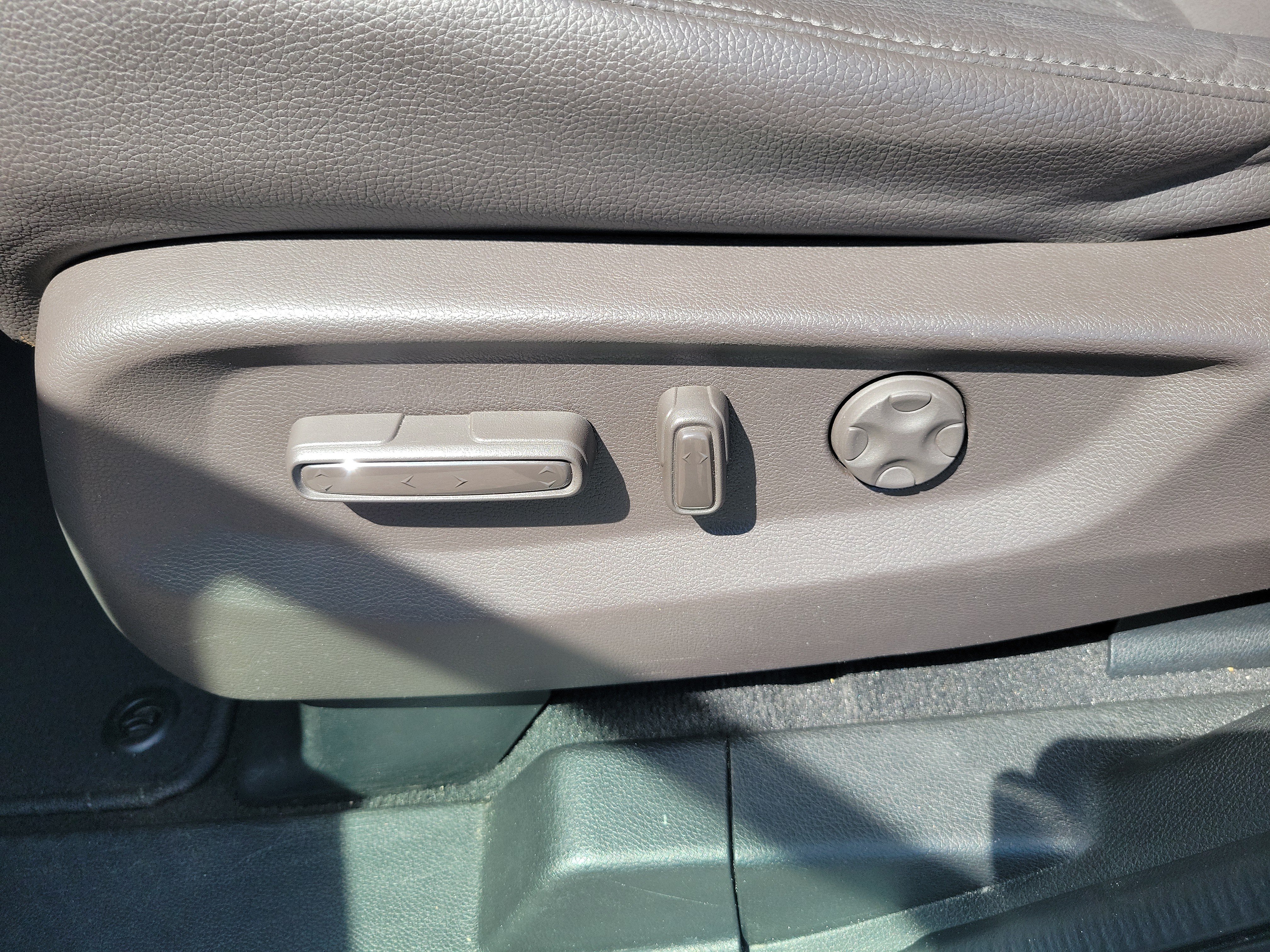 Used 2018 Honda Odyssey Elite image 27