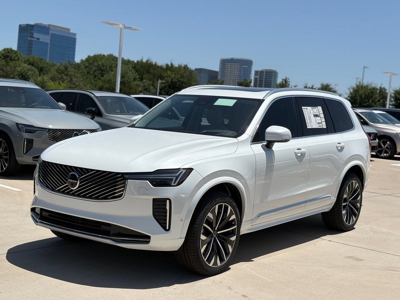New 2026 Volvo XC90 B6 Ultra w/ Protection Package AWD/4WD image 2