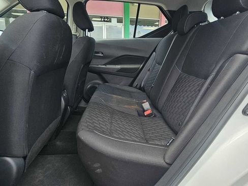 Used 2022 Nissan Kicks SV FWD image 14