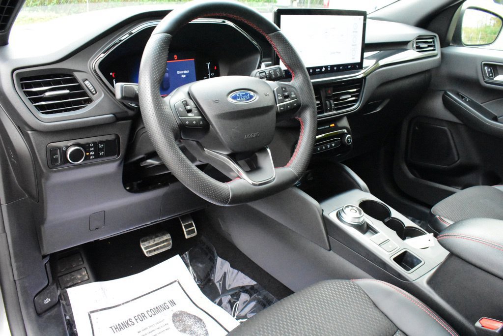 Certified 2023 Ford Escape ST-Line w/ Tech Pack #1 AWD/4WD image 11