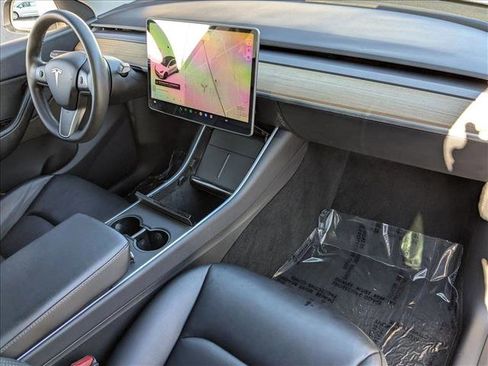 Used 2021 Tesla Model Y Long Range image 20