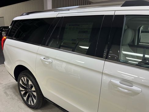 New 2025 Ford Expedition Max Platinum w/ Platinum Ultimate Package image 11