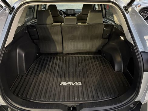 Used 2022 Toyota RAV4 XLE w/ Convenience Package AWD/4WD image 23