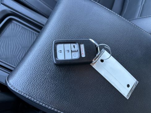 Used 2018 Honda CR-V Touring image 30