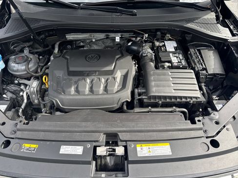 Certified 2024 Volkswagen Tiguan SEL R-Line AWD/4WD image 23