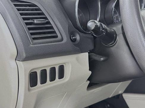 Used 2018 Mitsubishi Outlander Sport ES FWD image 11