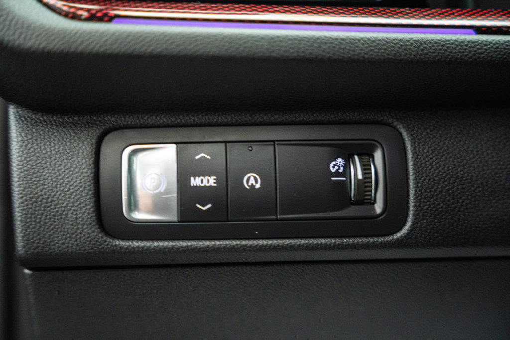 Used 2024 Chevrolet Traverse RS FWD image 47